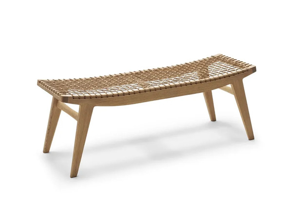  Knoll Klismos 