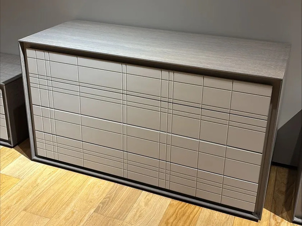  Voltan 555 
