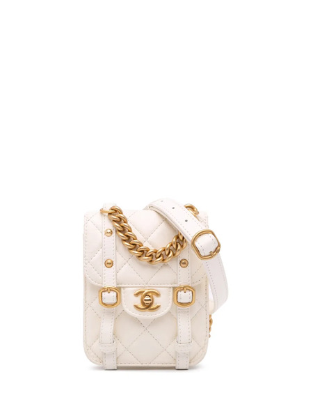  Chanel Pre-owned Borsa A Tracolla City School Mini In Pelle Di Vitello Effetto Invecchiato Con Battente 2021-2024 - Bianco 