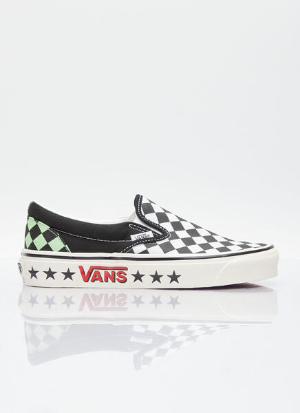  Vans  