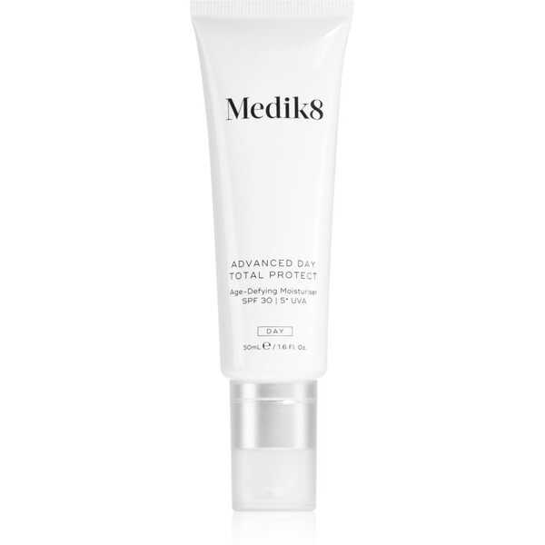  Medik8 Advanced Day Total Protect Crema Giorno Protettiva Contro L'effetto Negativo Degli Agenti Esterni Spf 30 50 Ml 