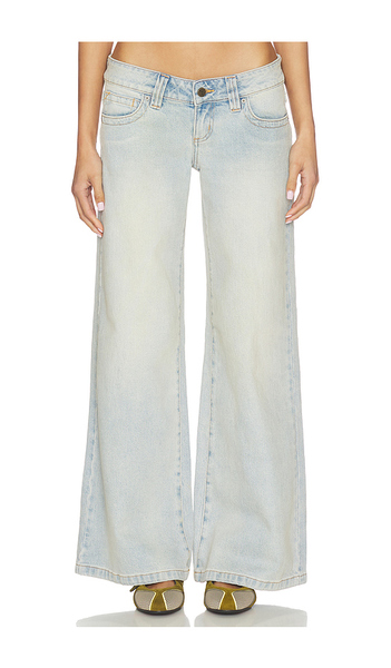  Abrand 00 Wide Leg Jeans In Baby Blue. Taglia 26. Also In 23, 24, 25, 27, 28, 29, 30, 31, 32, 33, 34. 