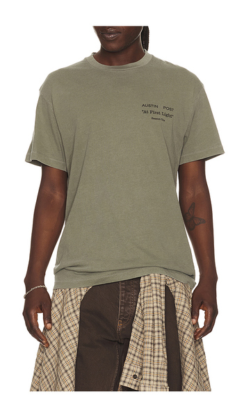 Austin Post X Matt Mccormick Among The Low Light Standard Tee In Green. Taglia S. Also In M, L, Xl/1x, Xxl/2x. 