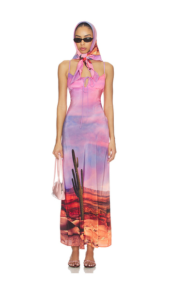  Leslie Amon X Revolve Timeless Palm Spring Dress With Head Scarf In Pink. Taglia S. Also In Xs, M, L, Xl. 