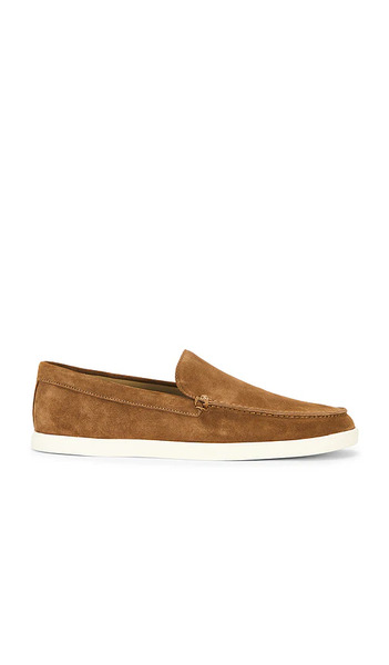  Vince Sonoma Suede Loafer In Brown. Taglia 8. Also In 8.5, 9, 10.5, 11, 11.5, 12, 13. 
